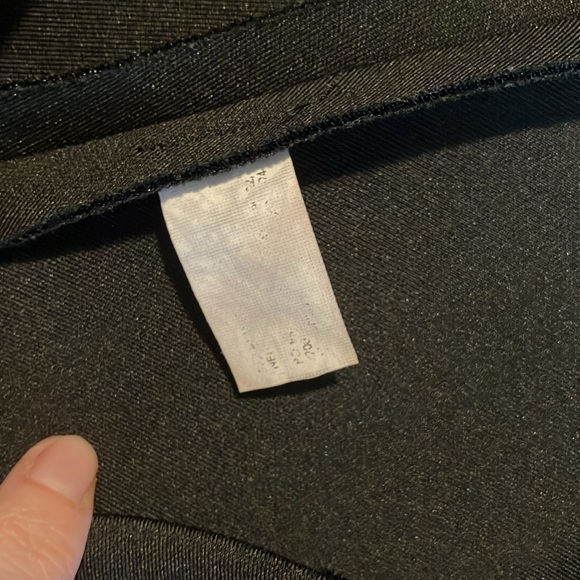 Club Monaco Black Crop Top - Picture 12 of 12